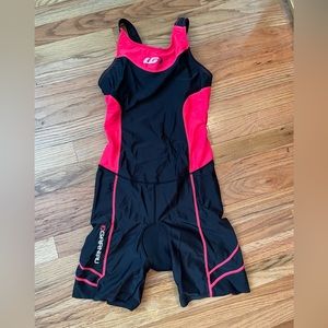 EUC Garneau black and hot pink triathlon suit 🏊🏽‍♀️🚴🏽‍♀️🏃🏾‍♀️